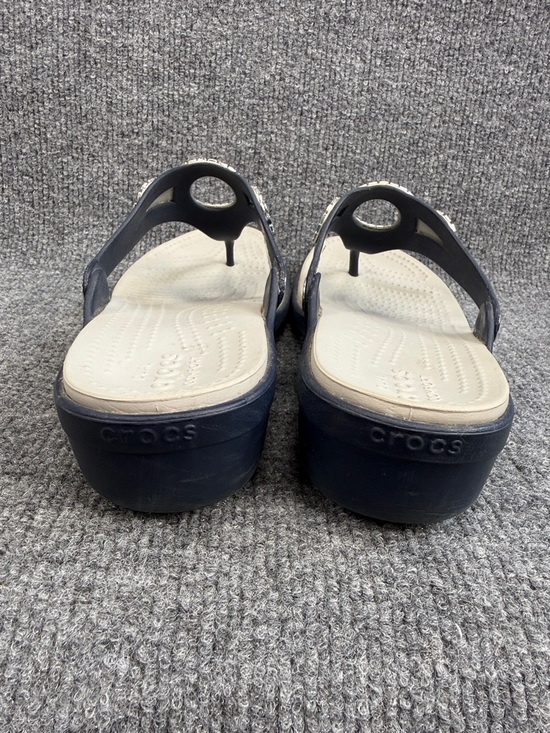 CROCS Sanrah Diamante Sandals Thong Size 9 Navy with Mosaic Design CUTE - Picture 3 of 7